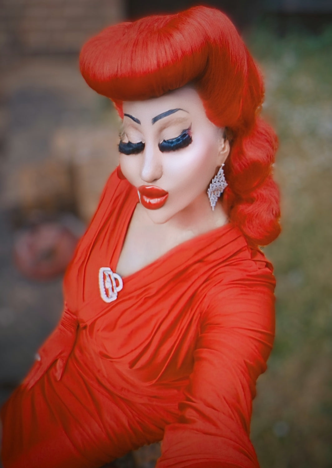 Red Pin Up Vintage Roll Wig.