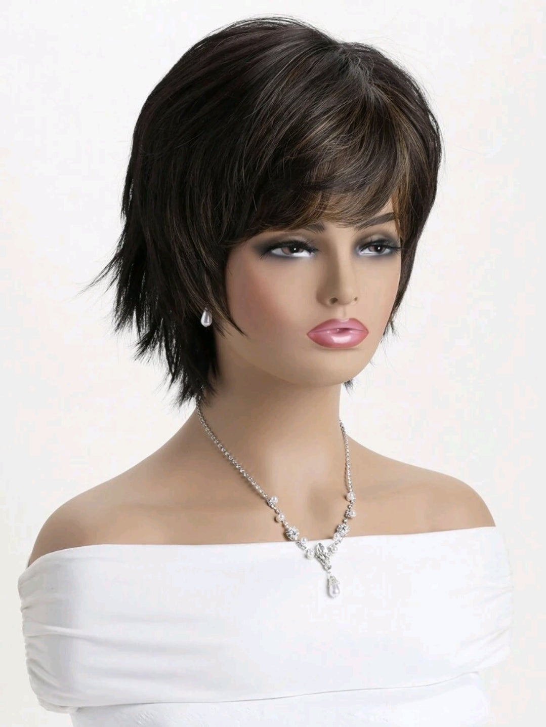 Short, Chic Choppy Wig. Louisa