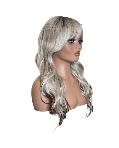 Champage Blonde Long Wavy Wig. Abigail