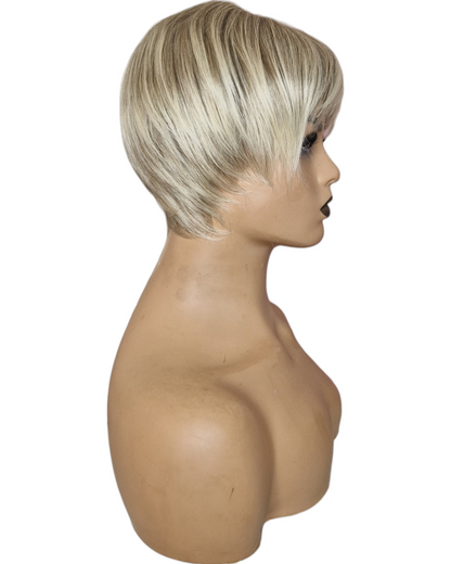 Short Chic Blonde Modern Pageboy Wig. Bobbi