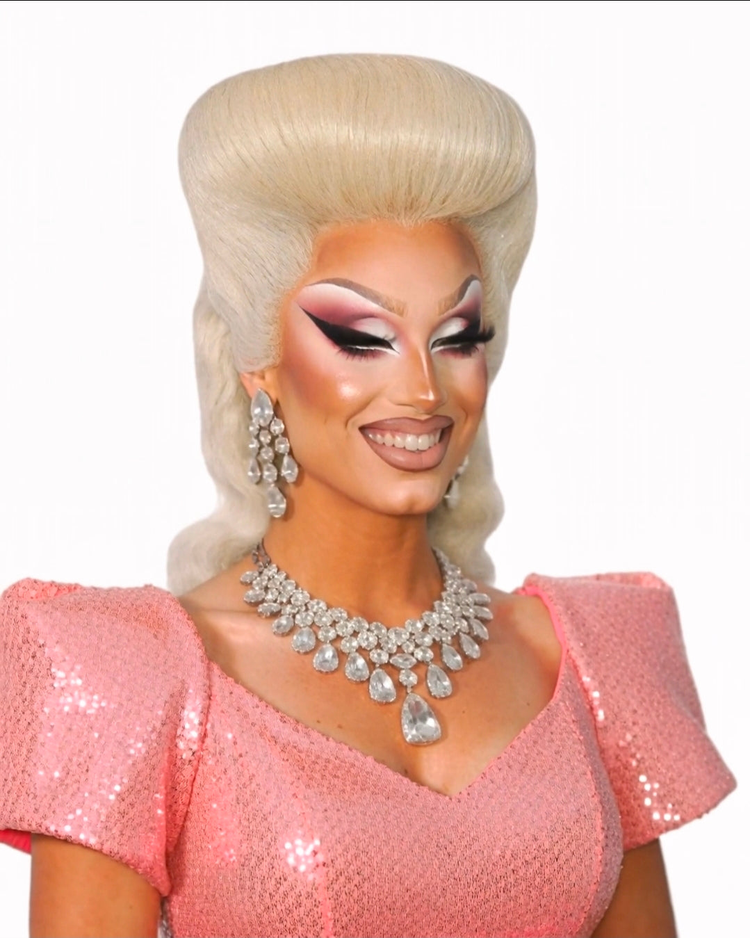 Platinum Blonde Pin Up Vintage Roll Wig. Hotstuff